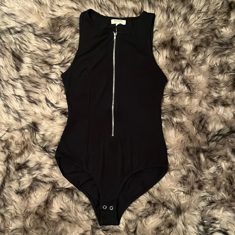 Heart & Hips - NWT - Bodysuit - Black - Sz S